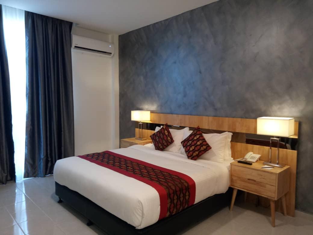 Hotel Adya Express Chenang