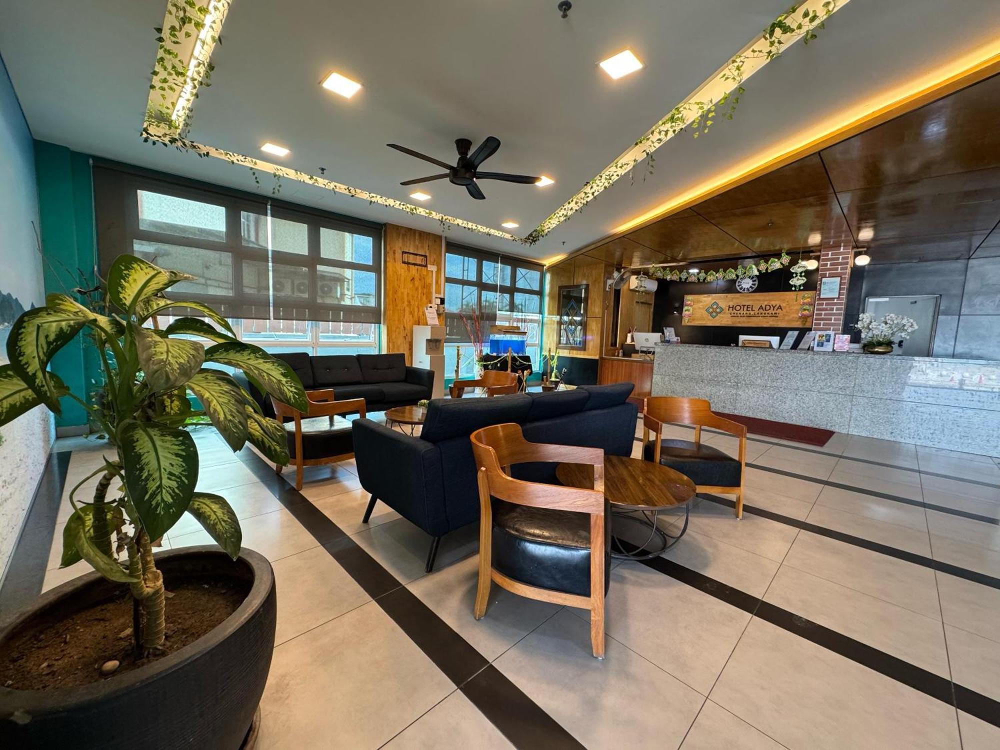 Hotel Adya Express Chenang 3*