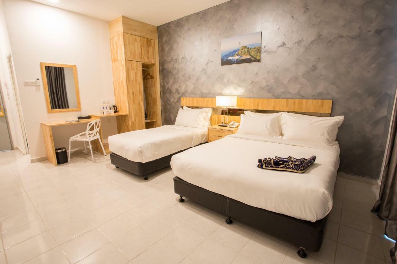 Adya Express Chenang Hotel 3*